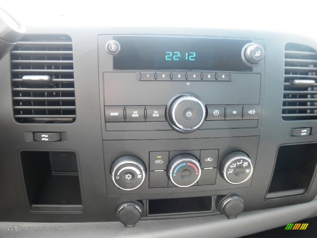 2012 GMC Sierra 3500HD Regular Cab 4x4 Dually Chassis Controls Photo #54321318
