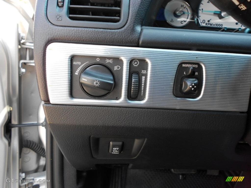 2004 Ford Thunderbird Premium Roadster Controls Photo #54324108