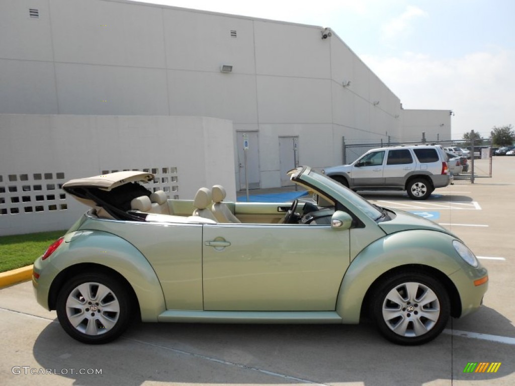 Gecko Green 2008 Volkswagen New Beetle S Convertible Exterior Photo #54324615