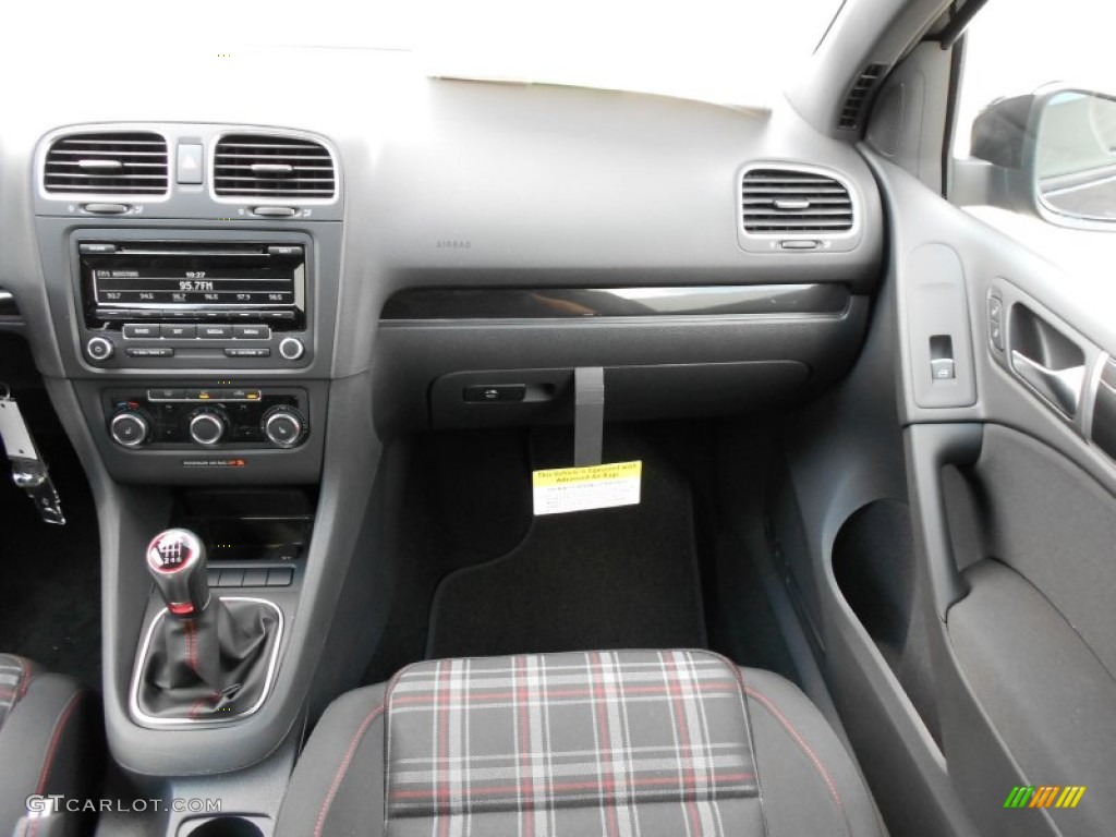 2012 Volkswagen GTI 2 Door Interlagos Plaid Cloth Dashboard Photo #54324783