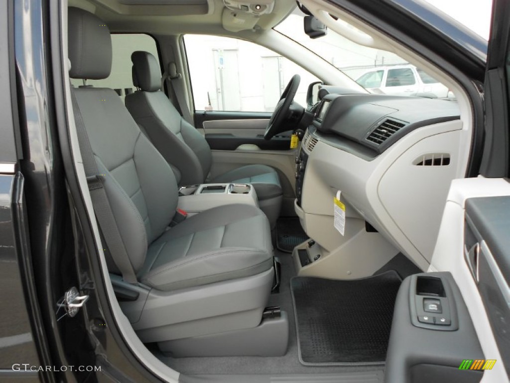 Aero Gray Interior 2012 Volkswagen Routan SEL Photo #54324972