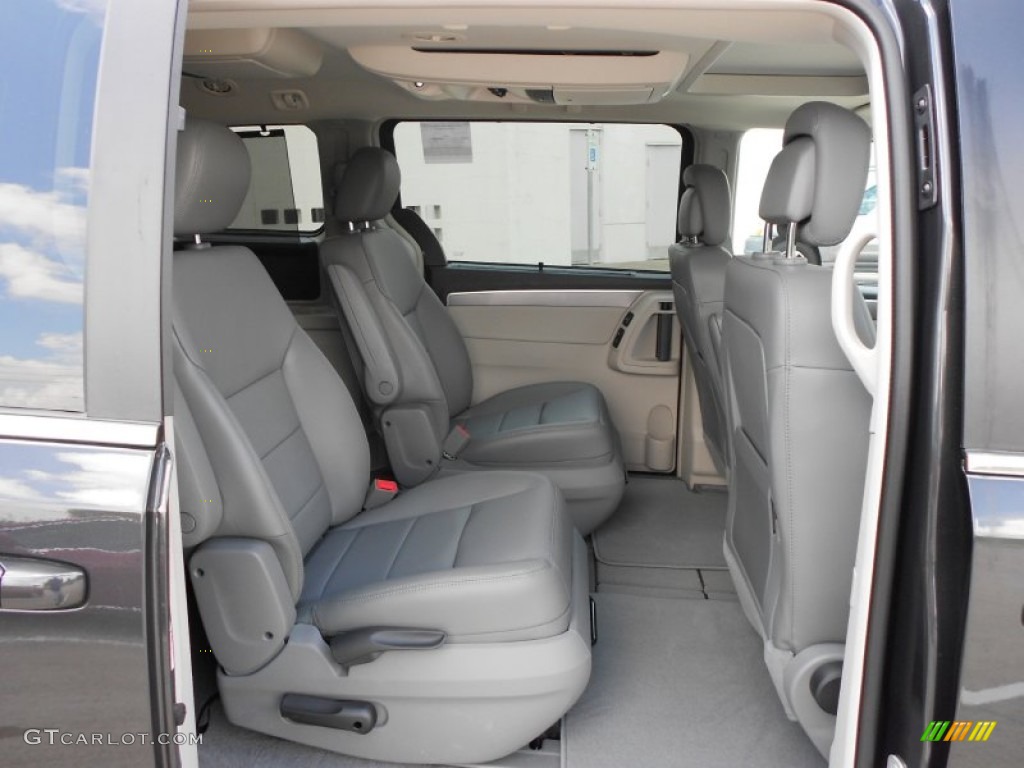 Aero Gray Interior 2012 Volkswagen Routan SEL Photo #54324981