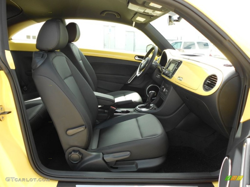 Titan Black Interior 2012 Volkswagen Beetle 2.5L Photo #54325218