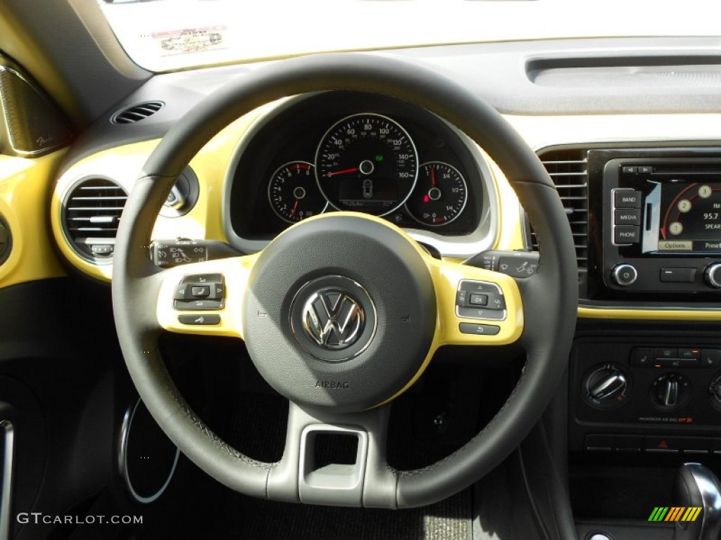 2012 Volkswagen Beetle 2.5L Titan Black Steering Wheel Photo #54325242