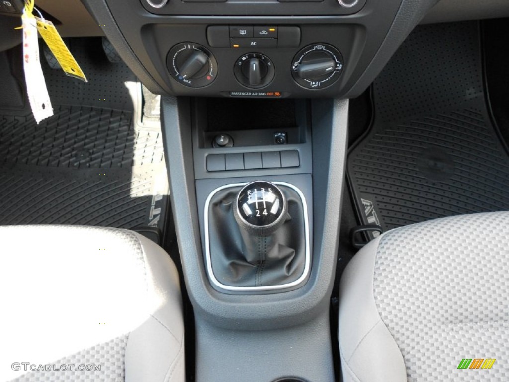 2012 Volkswagen Jetta S Sedan 5 Speed Manual Transmission Photo #54326974