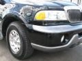 1999 Black Clearcoat Lincoln Navigator   photo #2