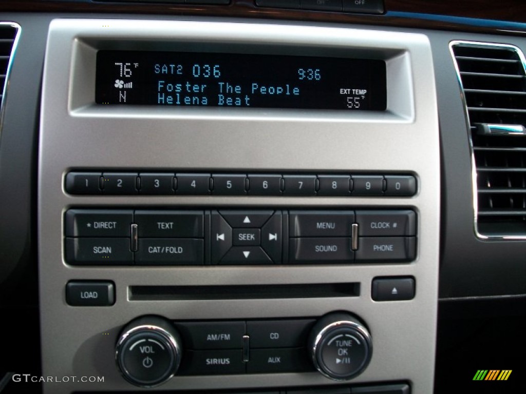 2012 Ford Flex SEL Audio System Photos