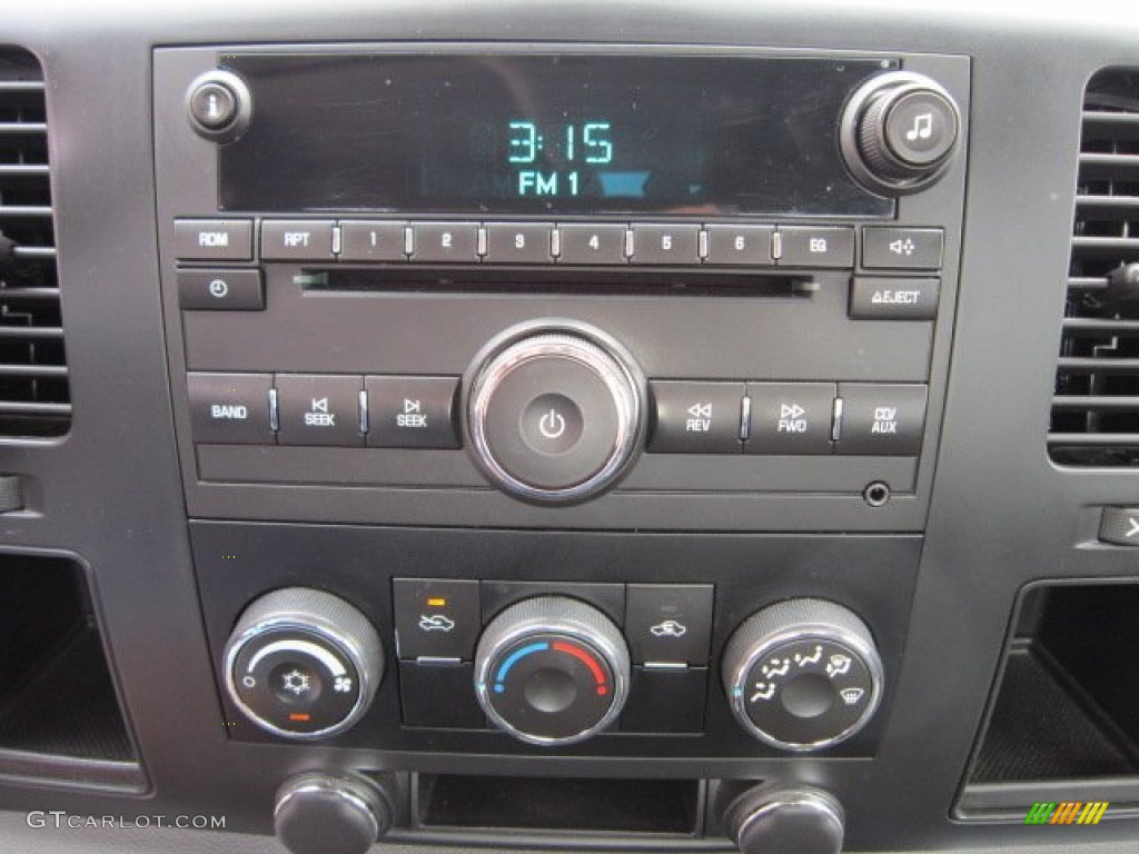 2007 Chevrolet Silverado 1500 LS Regular Cab 4x4 Audio System Photo #54334534