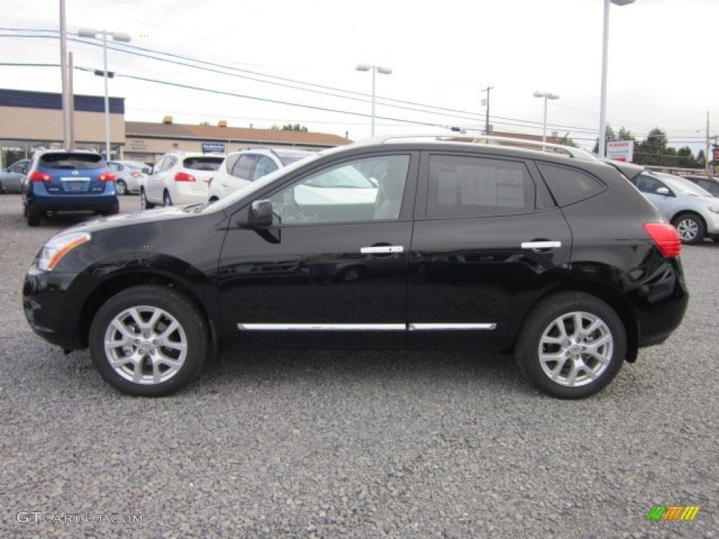 2011 Rogue SL AWD - Wicked Black / Gray photo #4