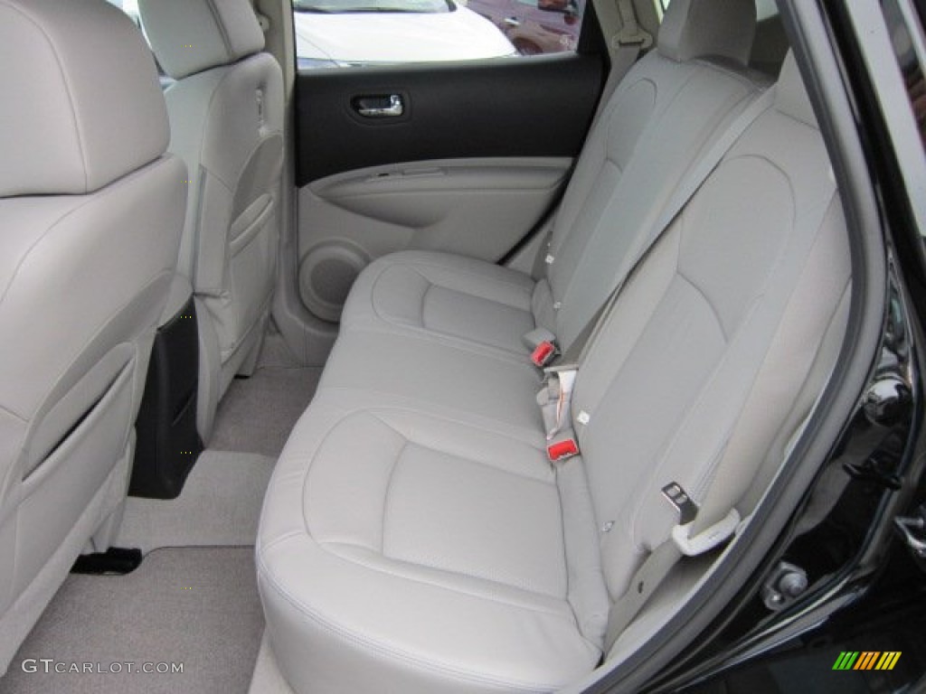 2011 Rogue SL AWD - Wicked Black / Gray photo #14
