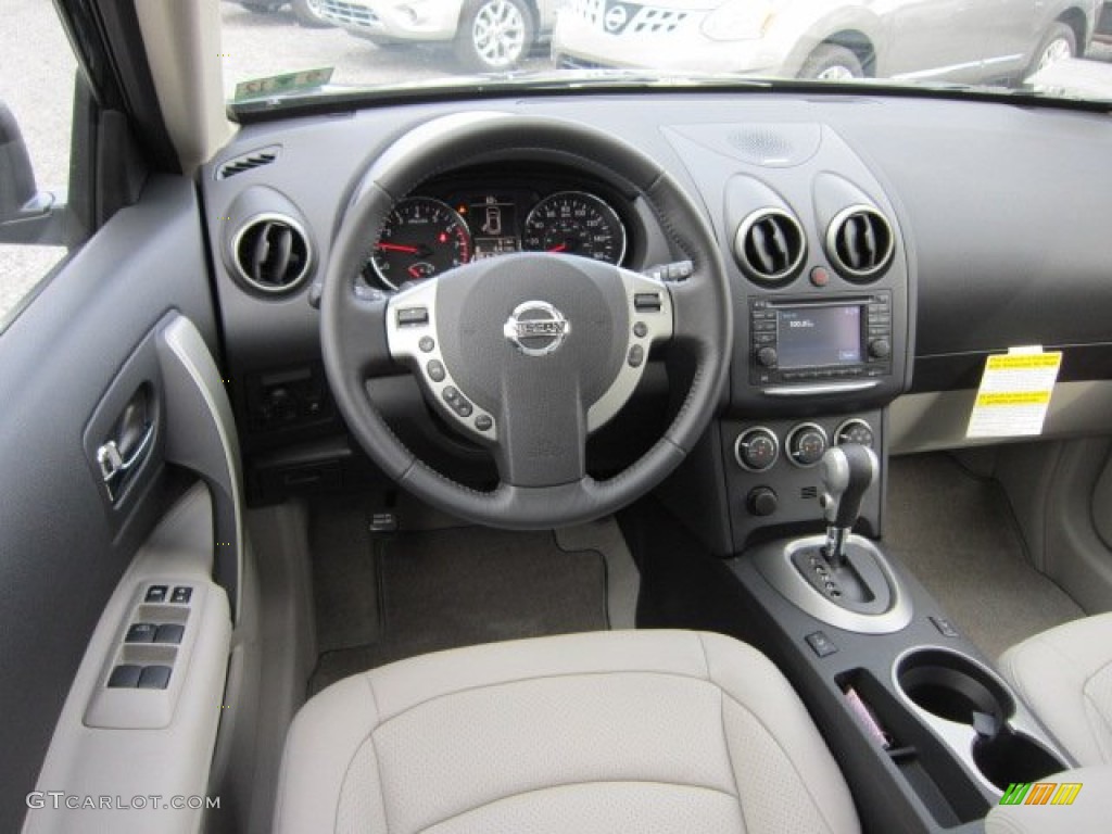 2011 Rogue SL AWD - Wicked Black / Gray photo #15