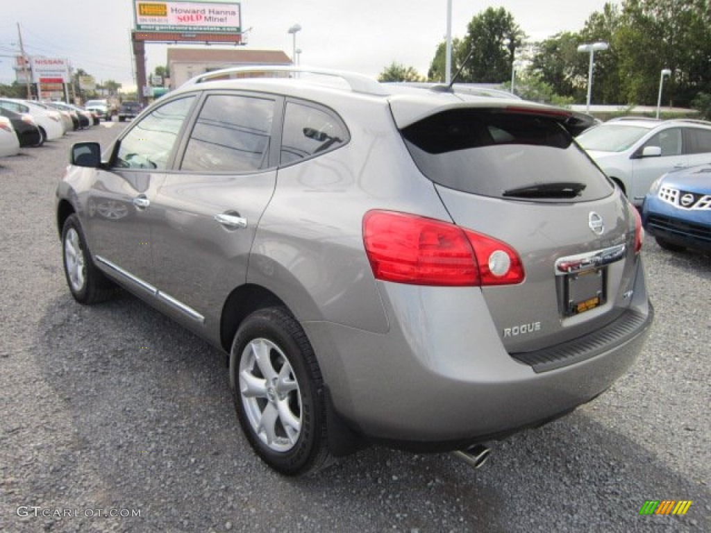 2011 Rogue SV AWD - Platinum Graphite / Black photo #5