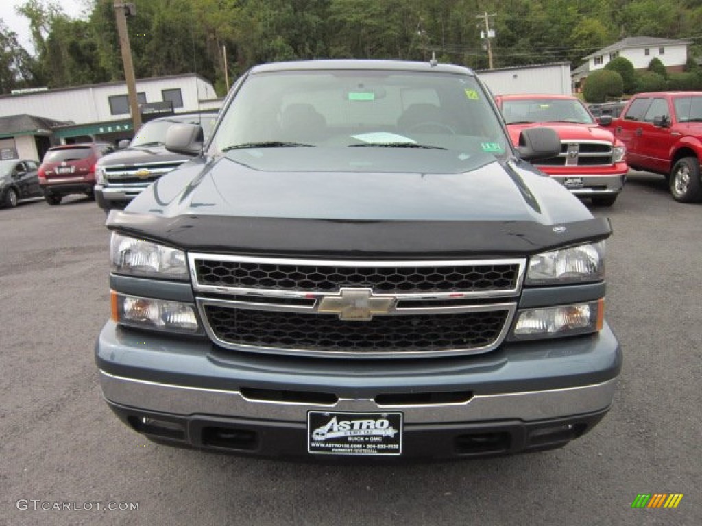 2007 Silverado 1500 Classic Z71 Extended Cab 4x4 - Blue Granite Metallic / Dark Charcoal photo #2