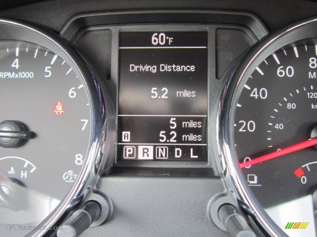 2011 Rogue SV AWD - Pearl White / Gray photo #20