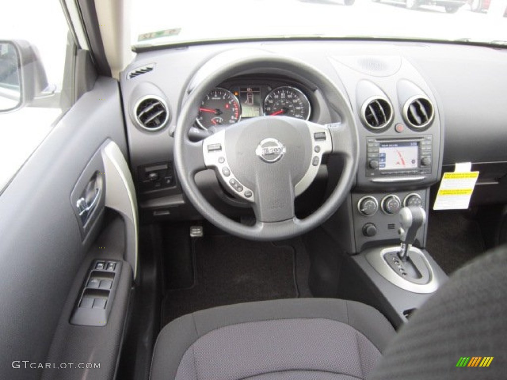 2011 Rogue SV AWD - Pearl White / Black photo #13