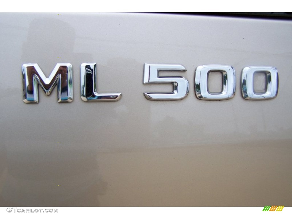 2002 Mercedes-Benz ML 500 4Matic Marks and Logos Photos
