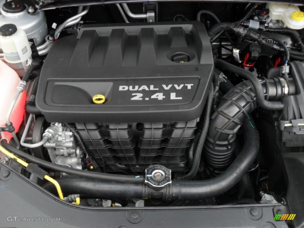 2012 Chrysler 200 Touring Sedan 2.4 Liter DOHC 16-Valve Dual VVT 4 Cylinder Engine Photo #54343450
