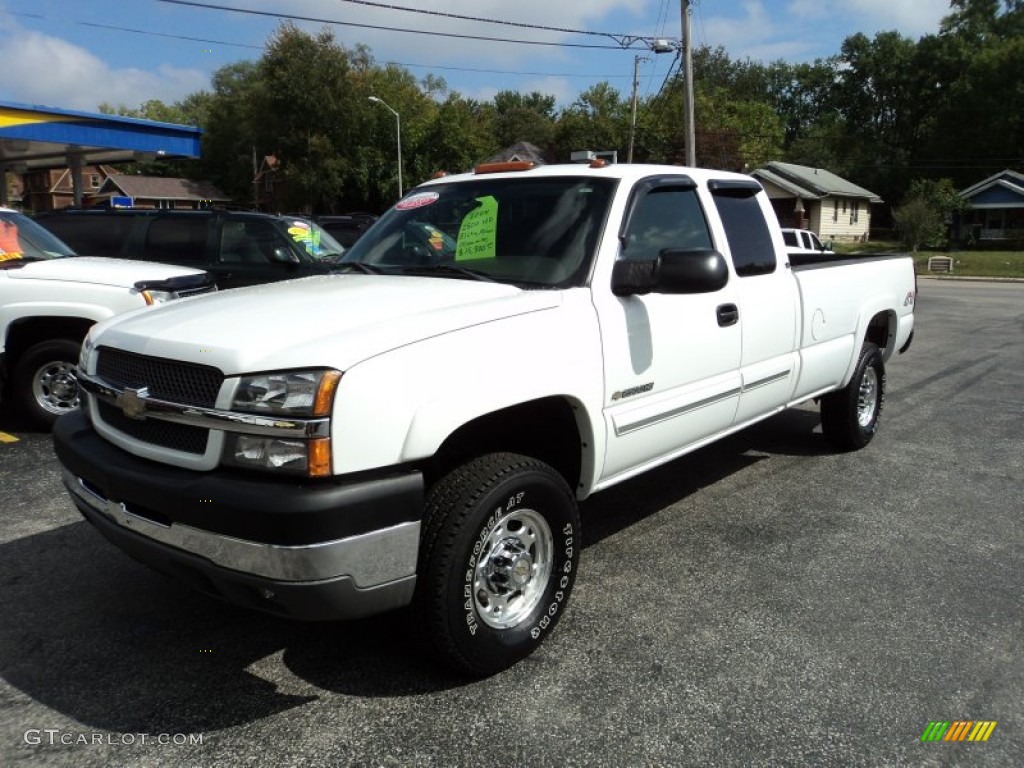 2004 Silverado 2500HD LS Extended Cab 4x4 - Summit White / Medium Gray photo #2