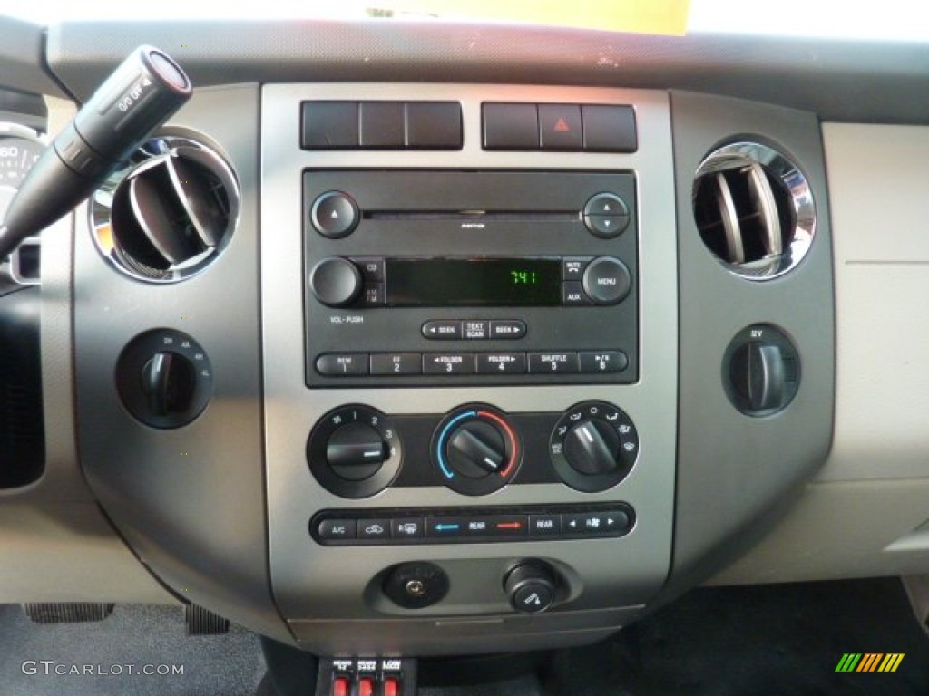 2007 Ford Expedition EL XLT 4x4 Controls Photo #54344650