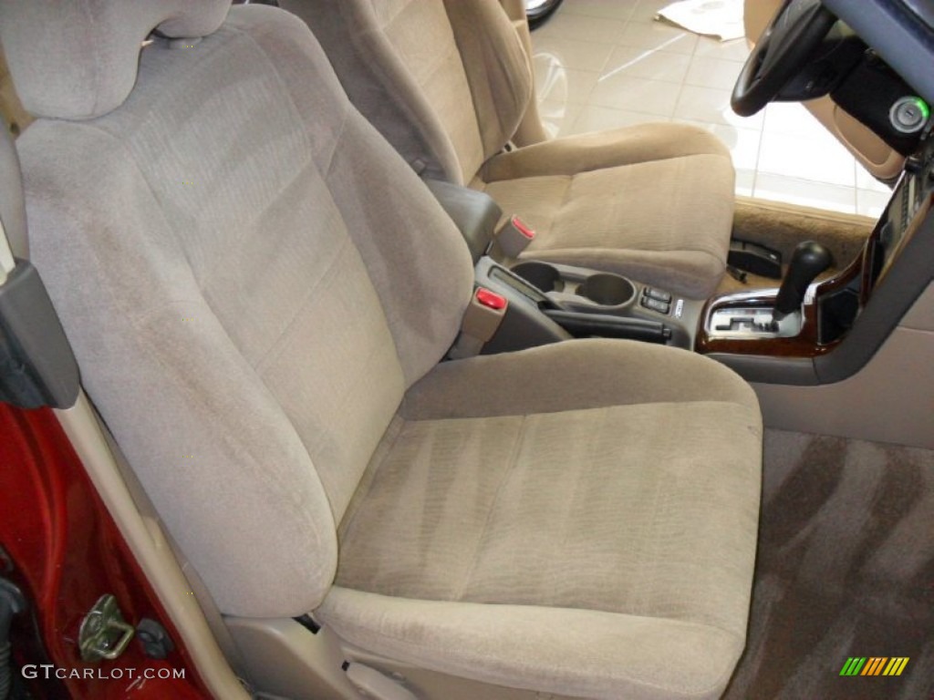 2002 Outback Wagon - Regatta Red Pearl / Beige photo #23