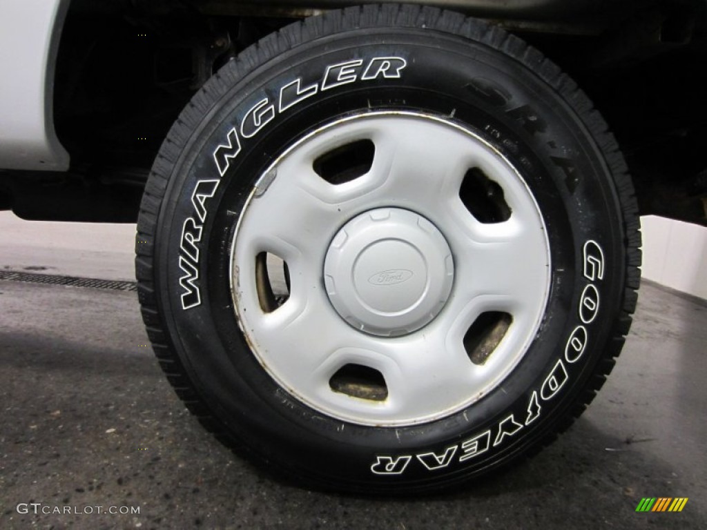 2005 F150 XL SuperCab 4x4 - Silver Metallic / Medium Flint Grey photo #7