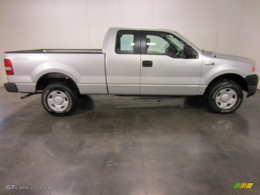 2005 F150 XL SuperCab 4x4 - Silver Metallic / Medium Flint Grey photo #11