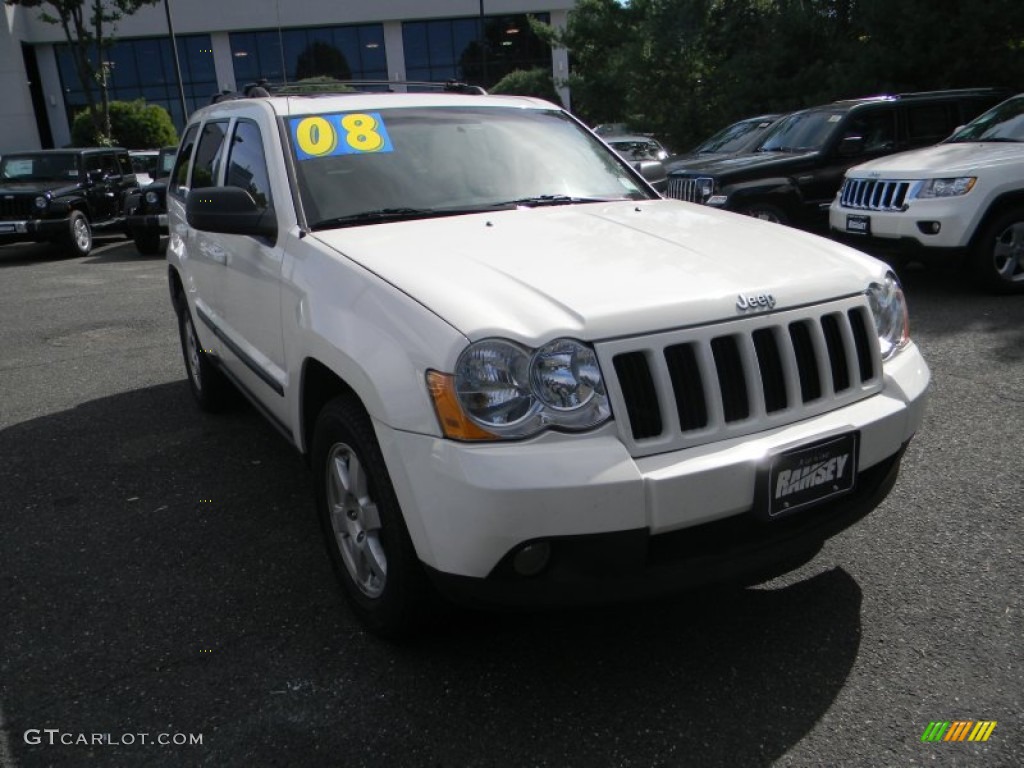 2008 Grand Cherokee Laredo 4x4 - Stone White / Dark Slate Gray/Light Graystone photo #5
