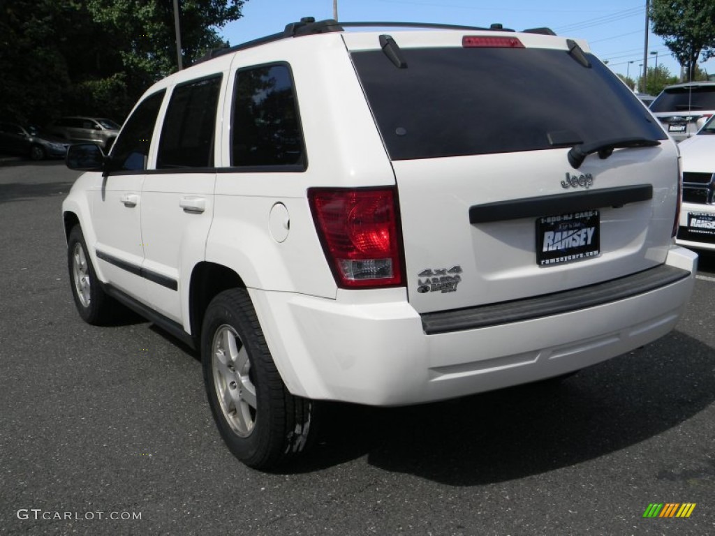 2008 Grand Cherokee Laredo 4x4 - Stone White / Dark Slate Gray/Light Graystone photo #6