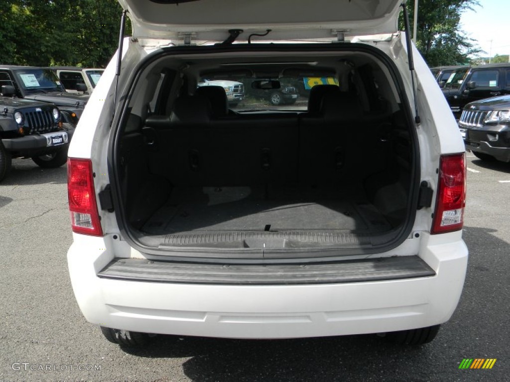 2008 Grand Cherokee Laredo 4x4 - Stone White / Dark Slate Gray/Light Graystone photo #9