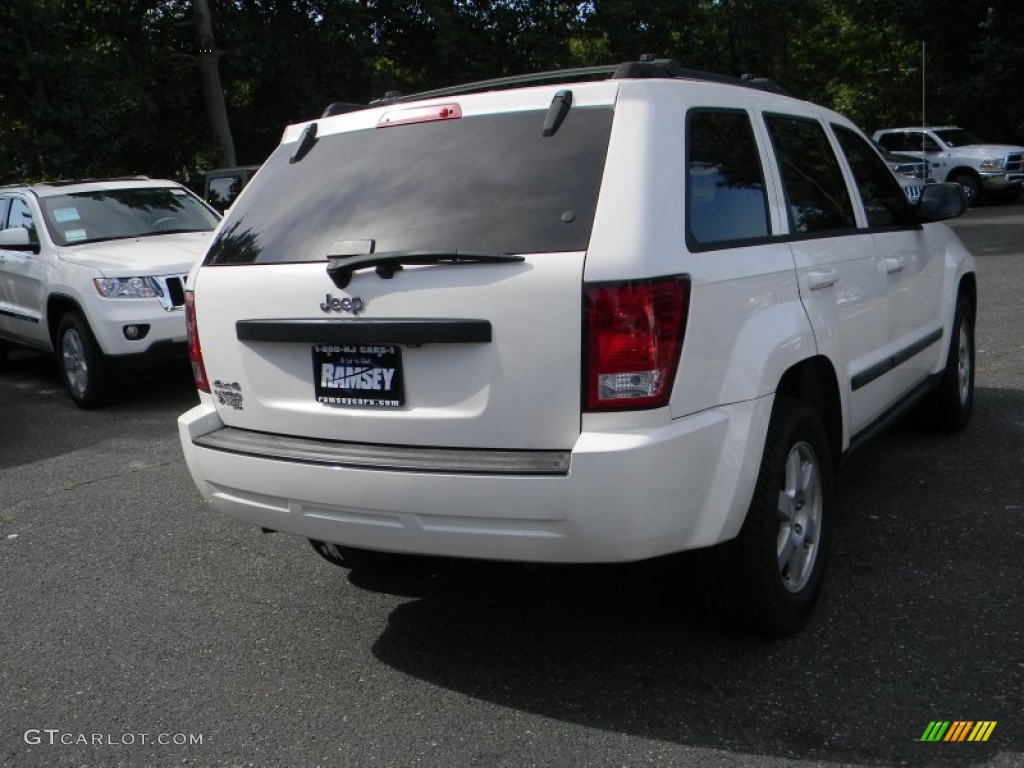 2008 Grand Cherokee Laredo 4x4 - Stone White / Dark Slate Gray/Light Graystone photo #10