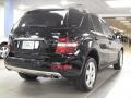 Black - ML 350 4Matic Photo No. 4