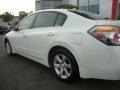 Winter Frost Pearl - Altima 3.5 SL Photo No. 4
