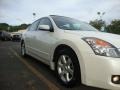 Winter Frost Pearl - Altima 3.5 SL Photo No. 10