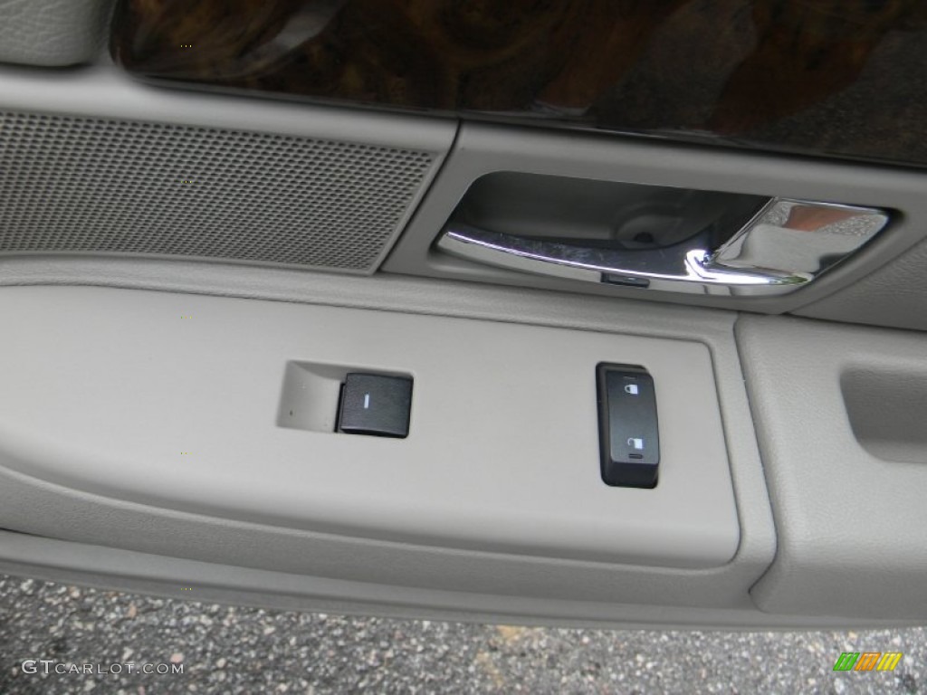 2011 Grand Marquis LS Ultimate Edition - Smokestone Metallic / Medium Light Stone photo #21