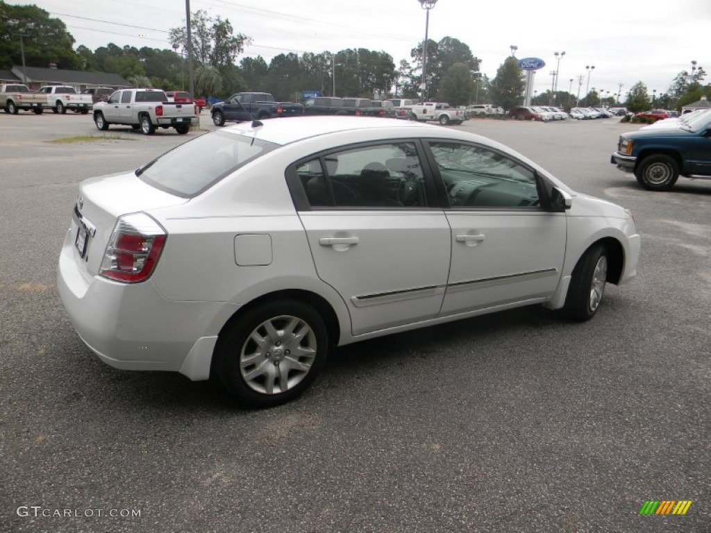 2010 Sentra 2.0 S - Aspen White / Charcoal photo #5