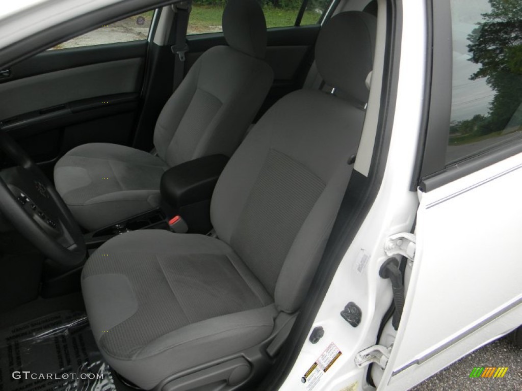 2010 Sentra 2.0 S - Aspen White / Charcoal photo #15