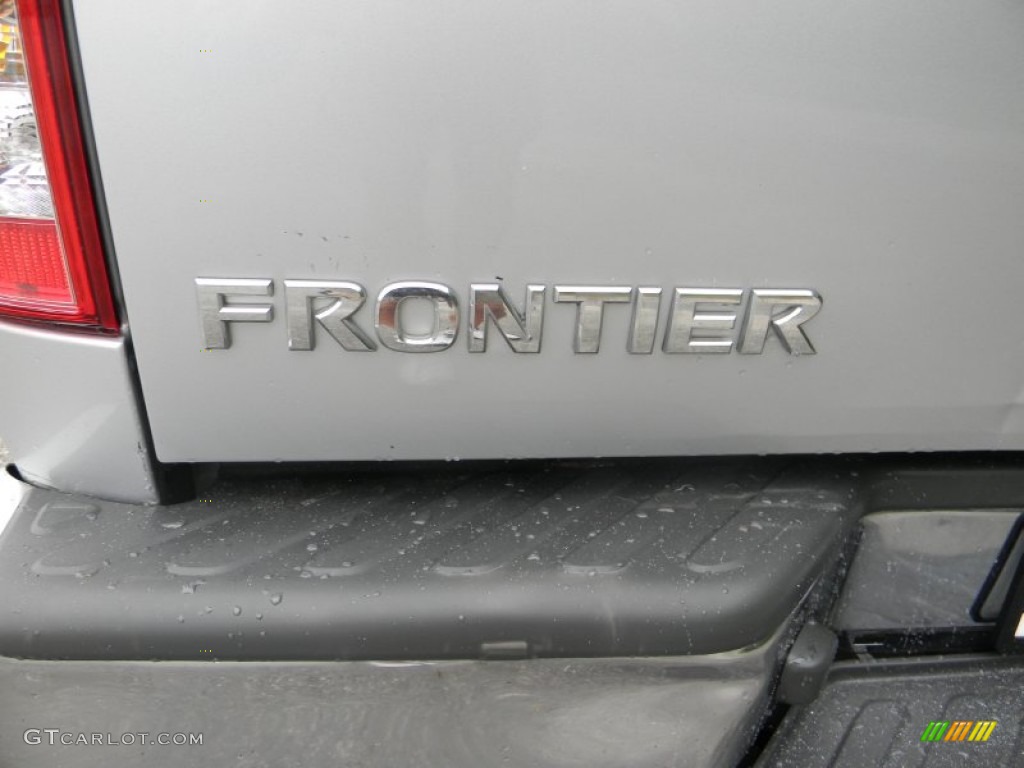 2007 Frontier SE Crew Cab - Radiant Silver / Steel photo #8