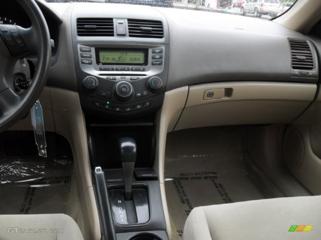 2006 Accord LX Sedan - Nighthawk Black Pearl / Ivory photo #14