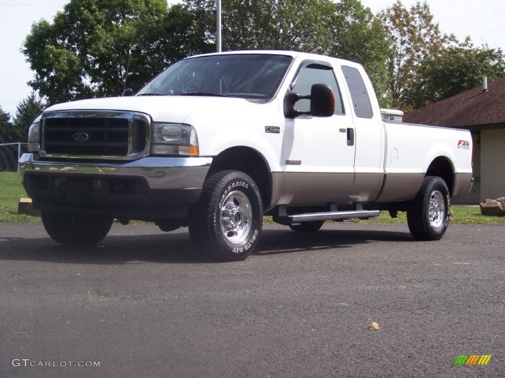 2004 F250 Super Duty Lariat SuperCab 4x4 - Oxford White / Medium Parchment photo #9