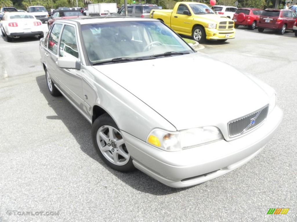2000 S70  - Mystic Silver Metallic / Light Beige photo #1