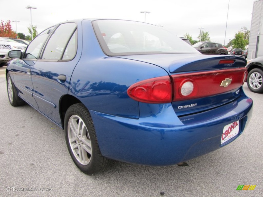 2004 Cavalier Sedan - Arrival Blue Metallic / Graphite photo #3