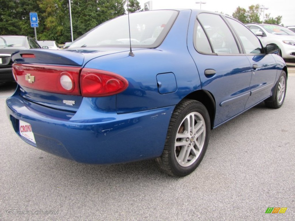 2004 Cavalier Sedan - Arrival Blue Metallic / Graphite photo #5
