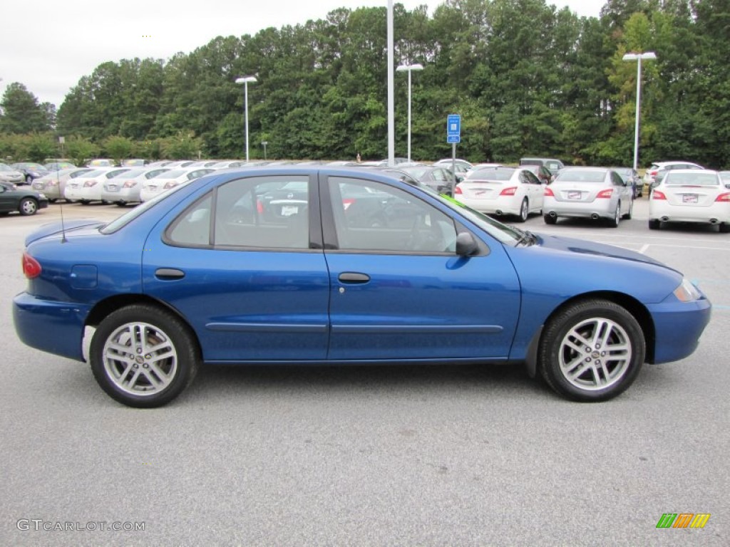 2004 Cavalier Sedan - Arrival Blue Metallic / Graphite photo #6
