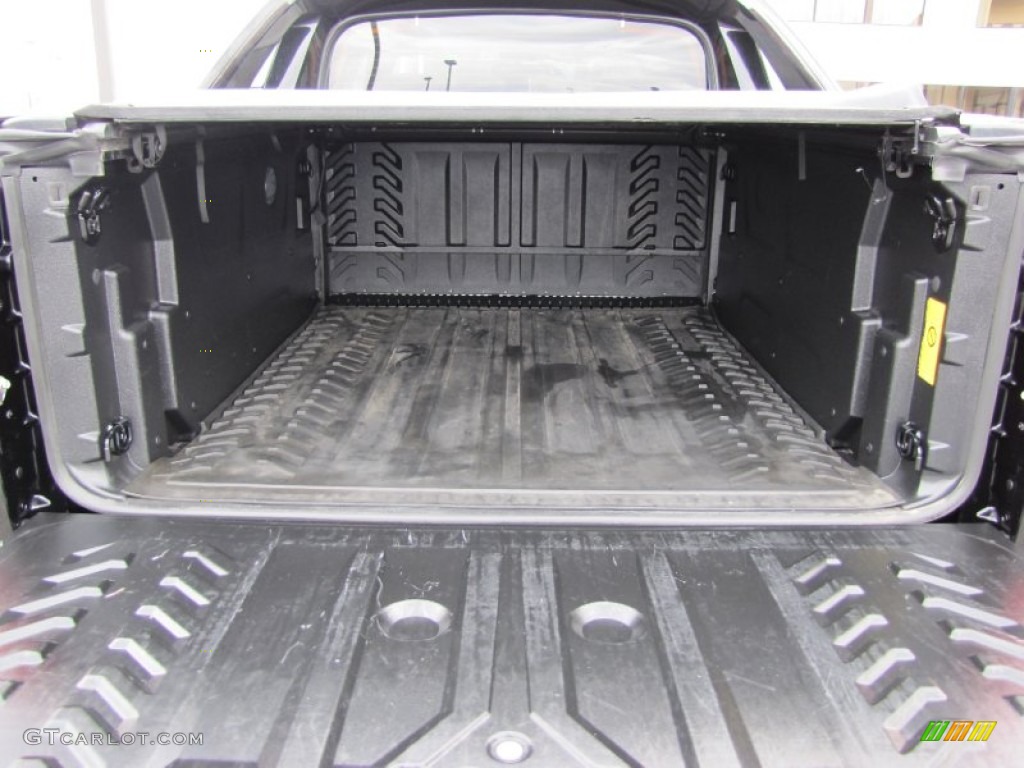 2006 Cadillac Escalade EXT AWD Trunk Photos