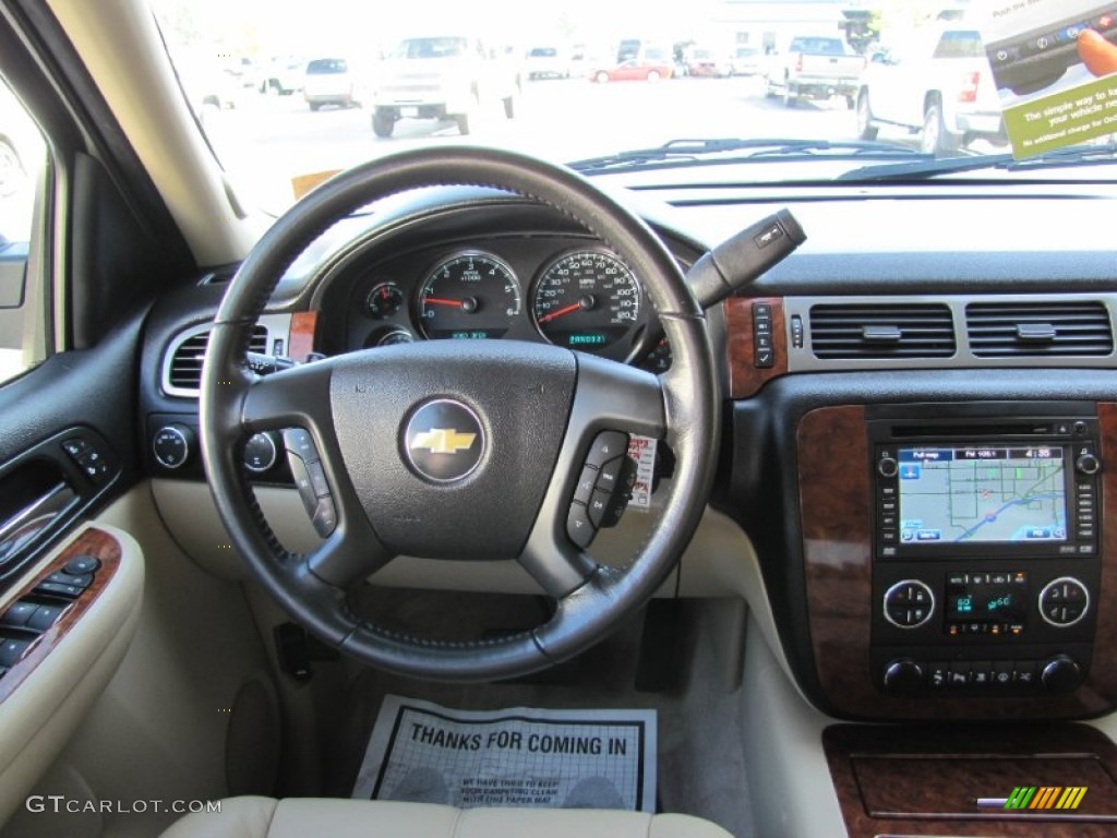 2008 Chevrolet Tahoe LTZ 4x4 Light Cashmere/Ebony Steering Wheel Photo #54360679
