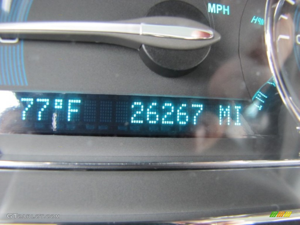 2011 HHR LT - Arctic Ice White / Ebony photo #20
