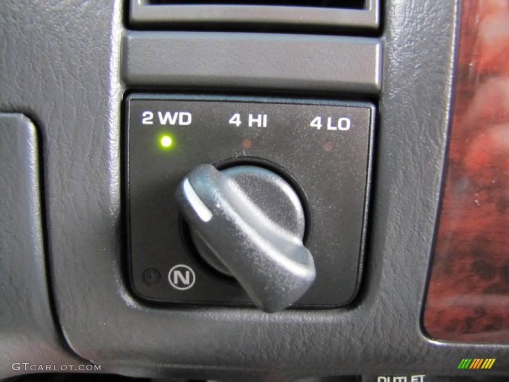 2001 Dodge Durango SLT 4x4 Controls Photo #54362917