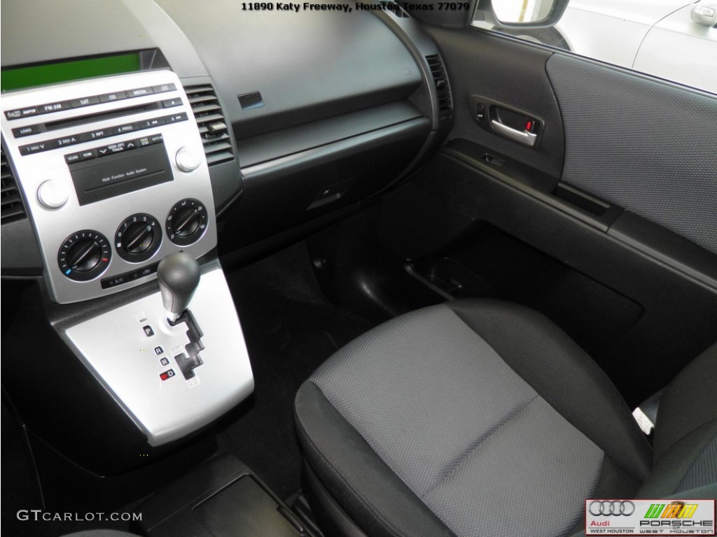 2006 MAZDA5 Sport - Whitewater Pearl / Black photo #7
