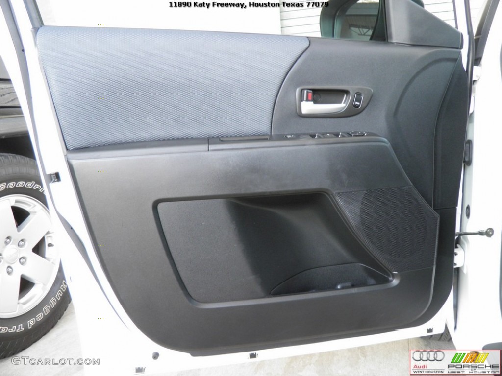 2006 MAZDA5 Sport - Whitewater Pearl / Black photo #23