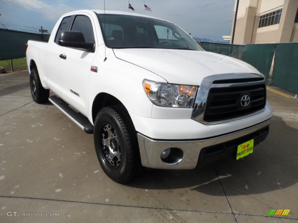 2011 Tundra Double Cab - Super White / Graphite Gray photo #1